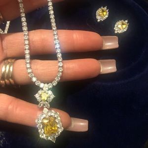 Elegant stone sets necklace yellow cz with earring
